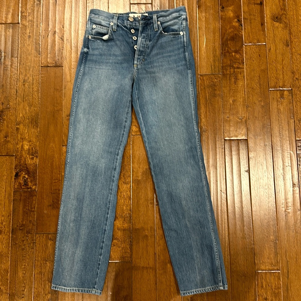 AMO jeans
